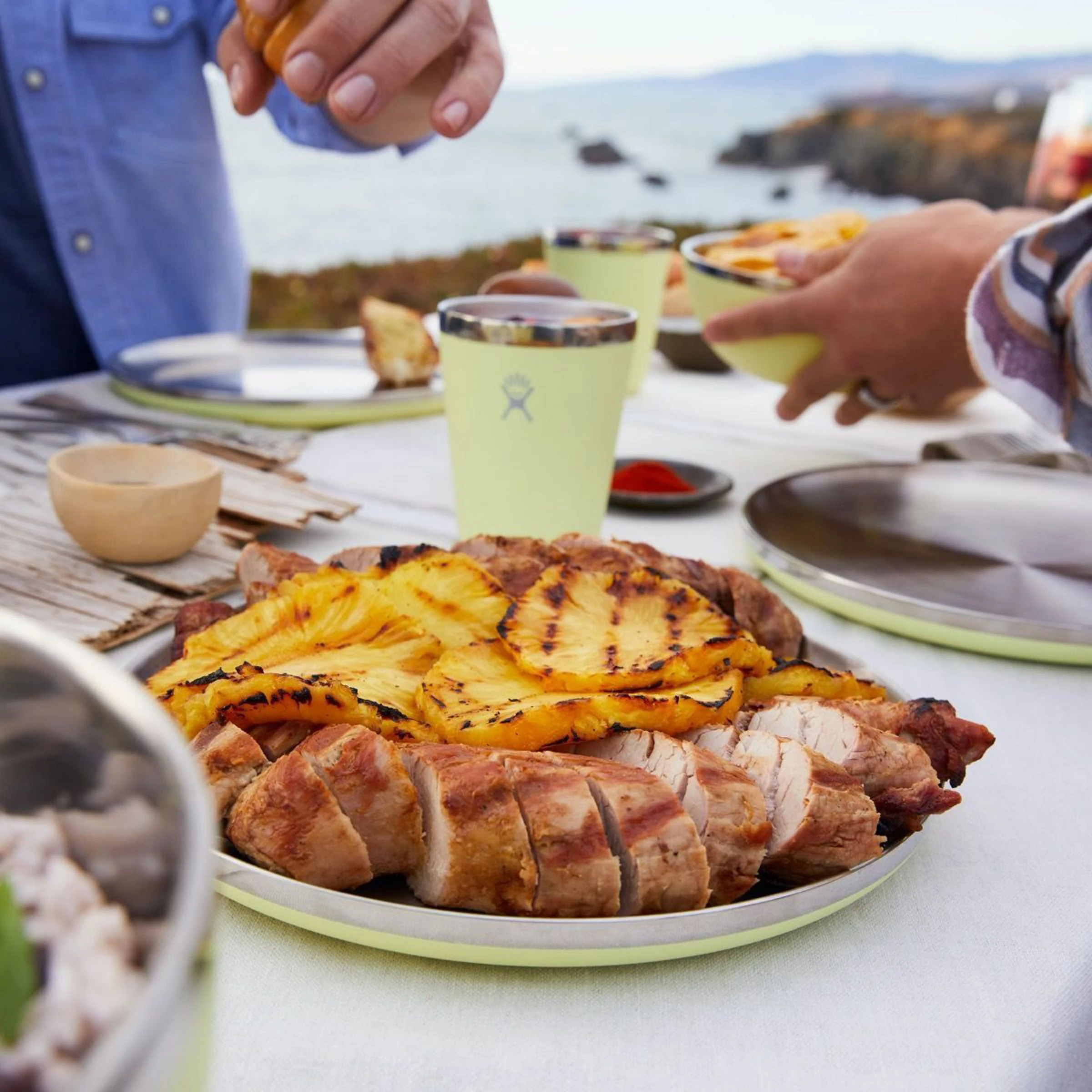 Hydro Flask 10 Inch Plate 3 Hydro Flask 10 Inch Plate - Image 3